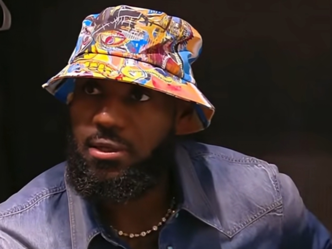 关于詹姆斯重要时刻锐不可当，FPX带队取胜！的信息