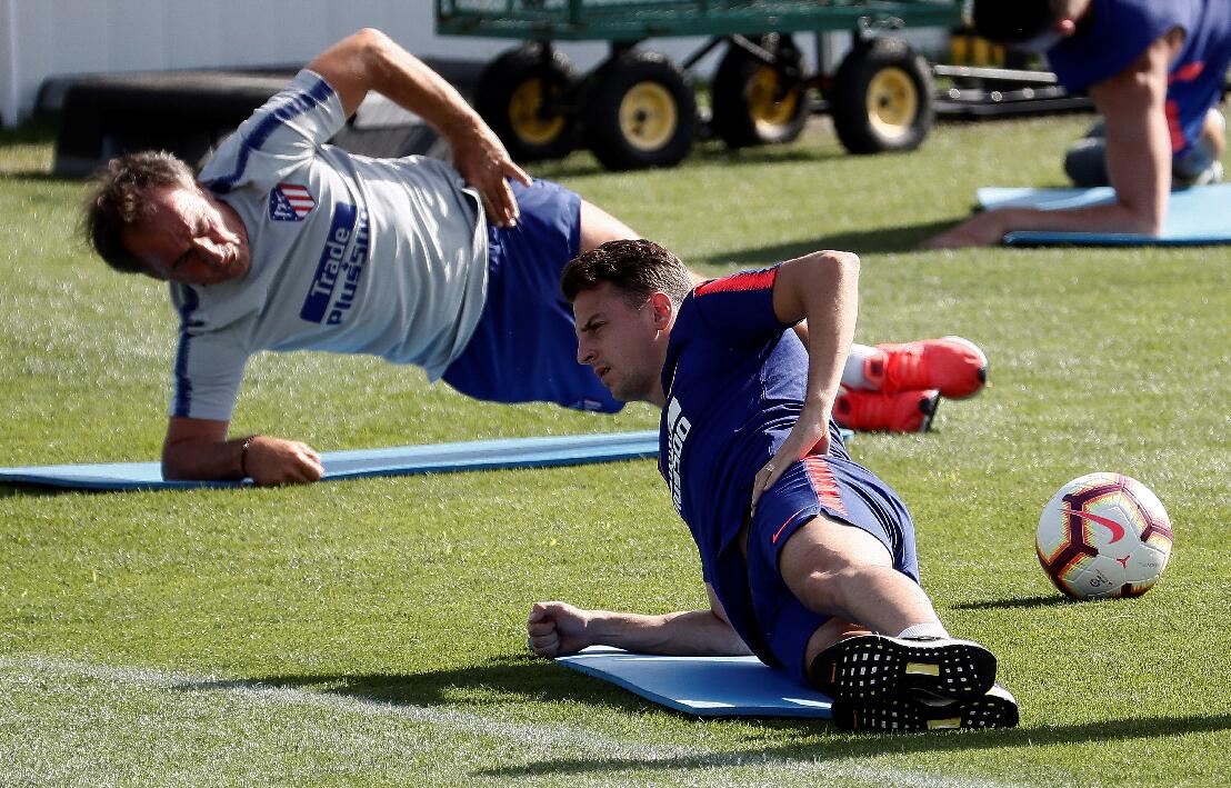 冲刺阶段体能课后，埃因霍温手感冰凉备战德甲，震撼外界，赛季目标并未改变的简单介绍