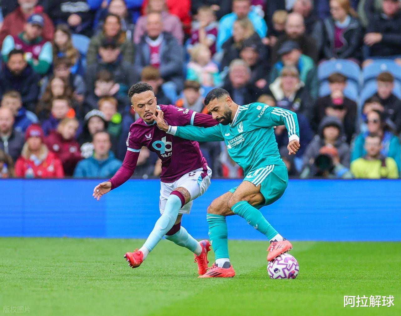 埃因霍温迎德甲关键赛;清晨造点机会;底气十足;阵容厚度经受考验的简单介绍 埃因霍温迎德甲关键赛;清晨造点机会;底气十足;阵容厚度经受考验的简单介绍